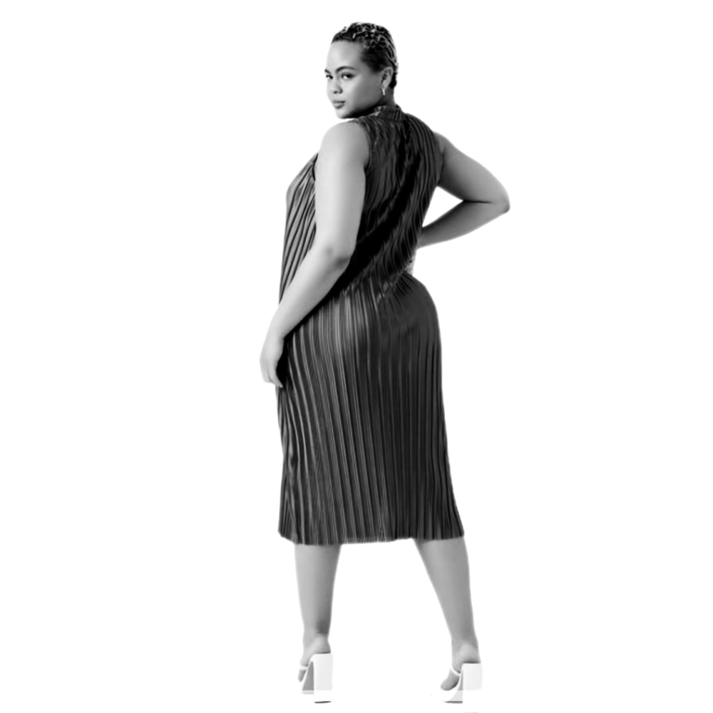 Forever 21 Plus Size Plisse Midi Dress Black - Picture 4 of 6